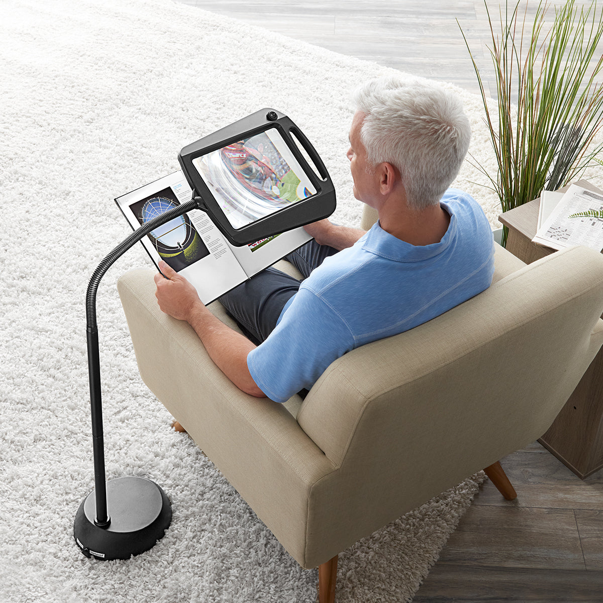 Powerful Extra Large LED Magnifying Floor Lamp - OutfitLondon
