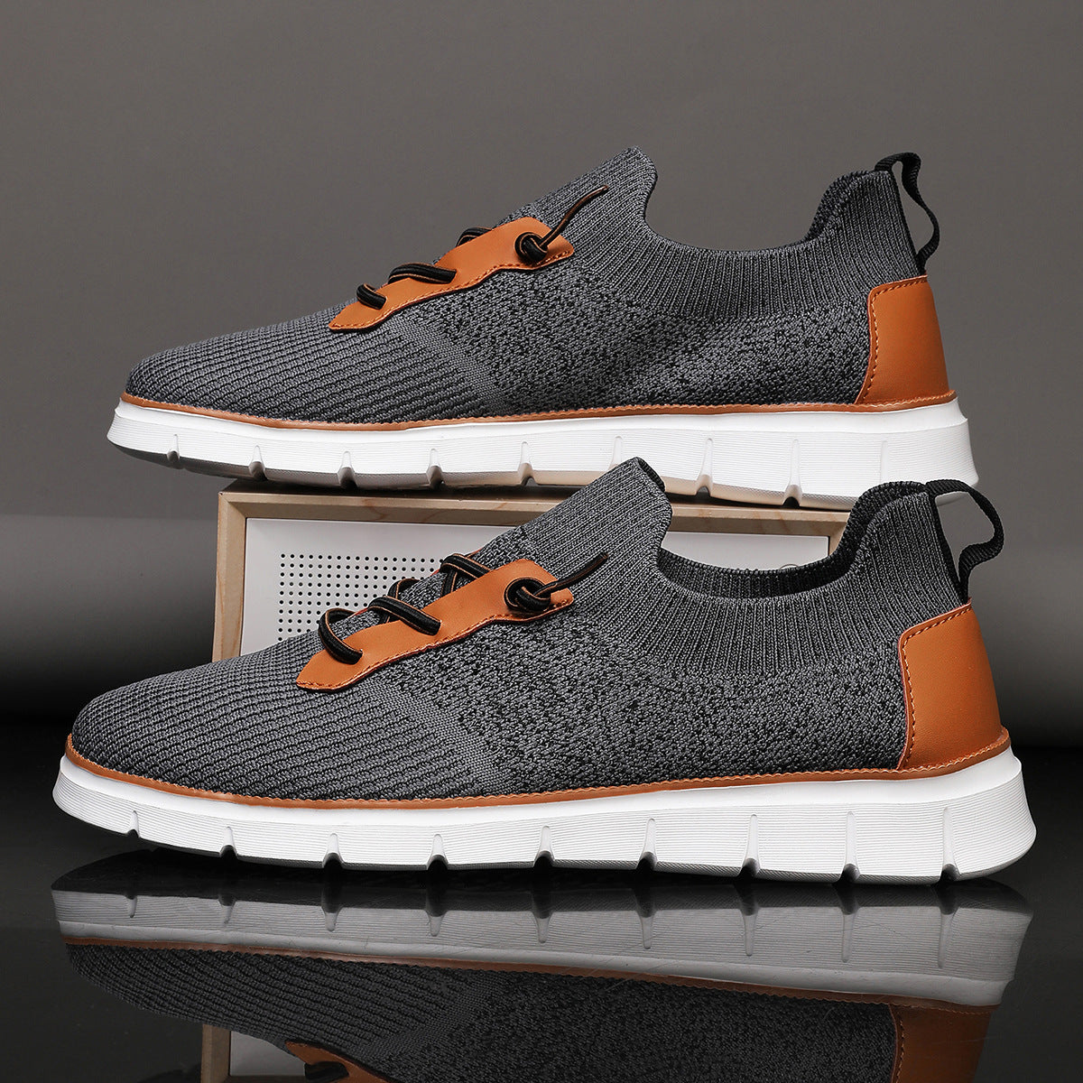 Breathable Low-Top Mesh Running Shoes