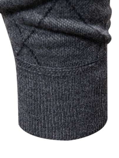Breathable Crew Neck Knit Sweater Men