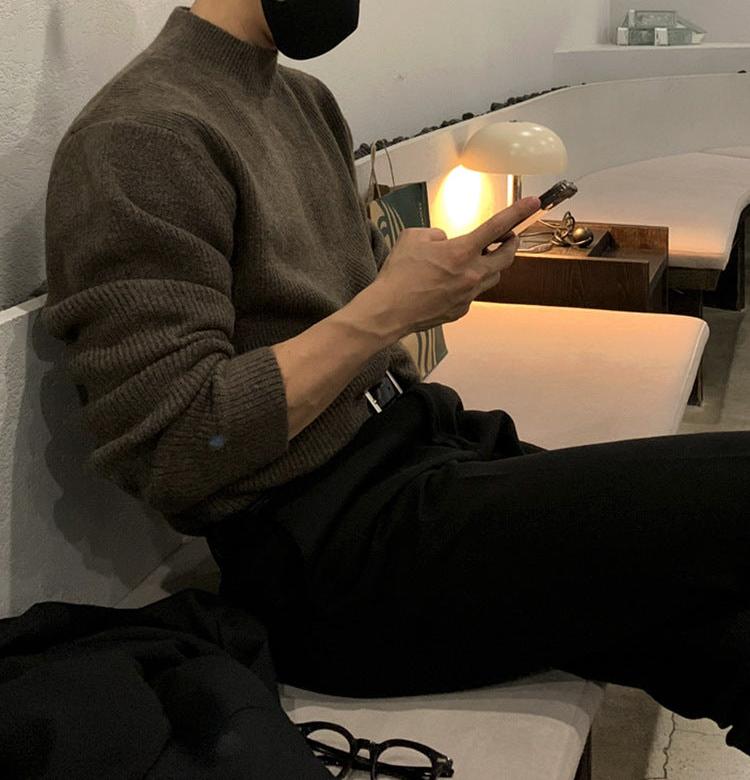 Soft Knit Crew Neck Sweater Men