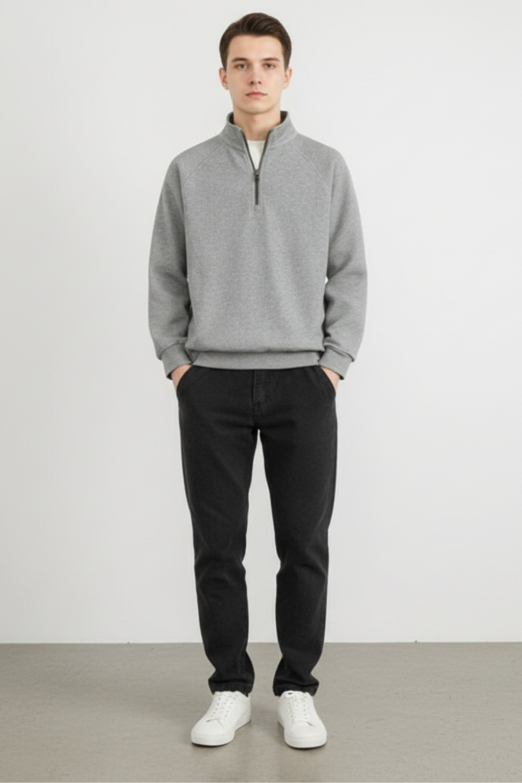 Classic Fit Crew Neck Pullover Sweatshirt