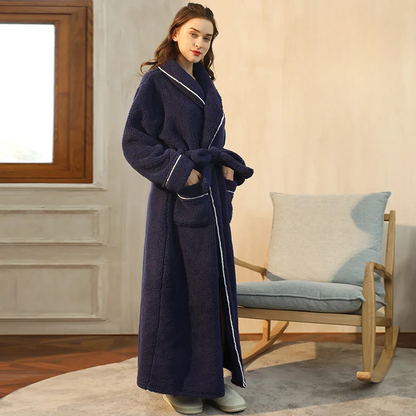 Soft Plush Robe with Hood – Warm Fleece Bathrobe for Women
