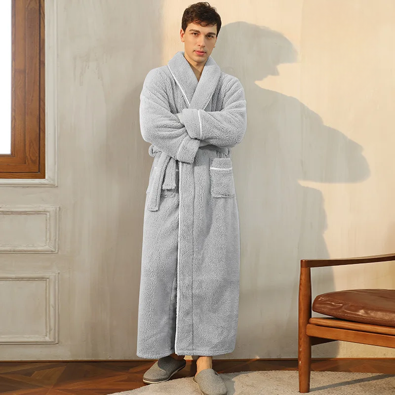 Soft Plush Robe with Hood – Warm Fleece Bathrobe for Women