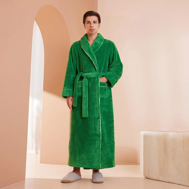 Soft Plush Robe with Hood – Warm Fleece Bathrobe for Women