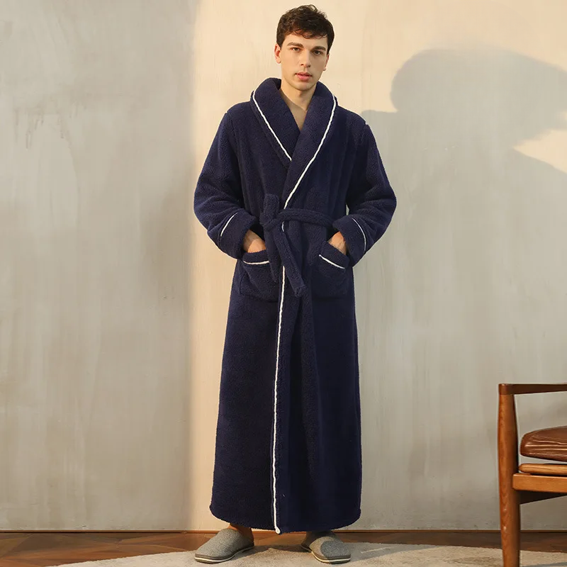 Soft Plush Robe with Hood – Warm Fleece Bathrobe for Women