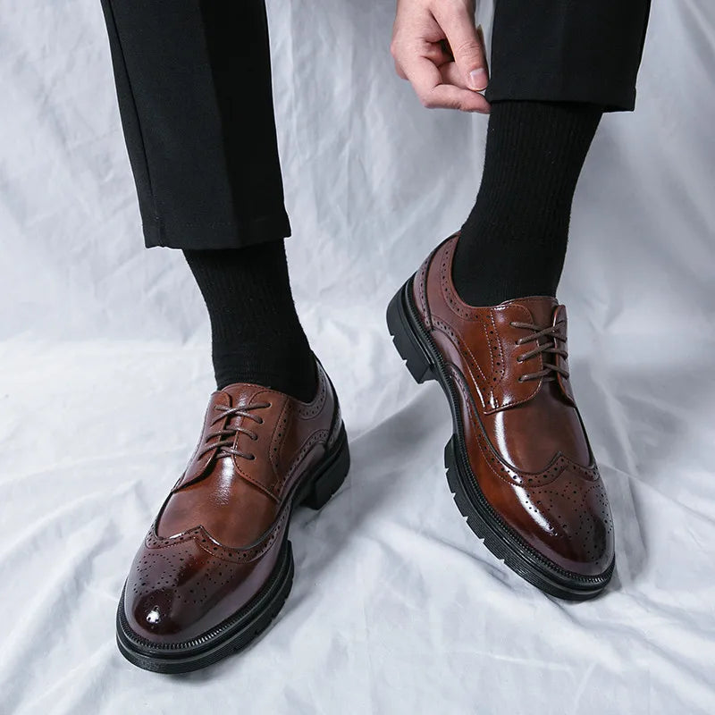 Classic Men's Leather Oxfords - Round Toe Shoes - OutfitLondon
