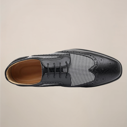 Men's Classic Pattern Oxford Shoes - Traditional Brogue Style
