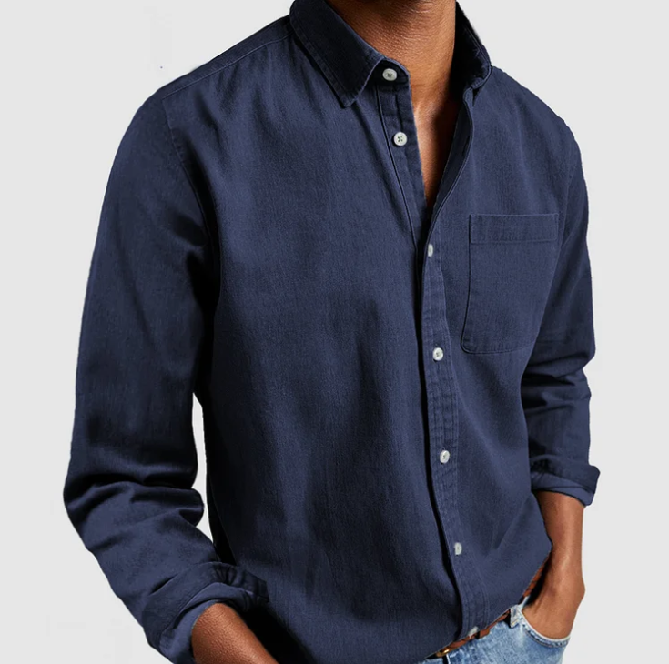 Traditional Fit Men's Button Down Shirt