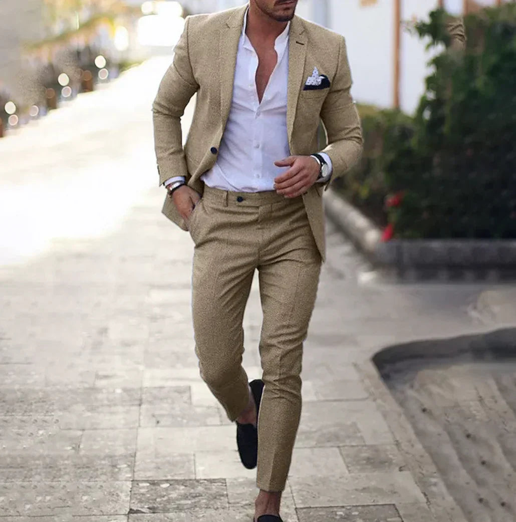 Slim Fit Men's Suit Jacket and Pants
