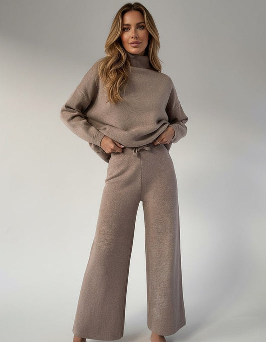Relaxed Fit Cotton Blend Outfit - OutfitLondon
