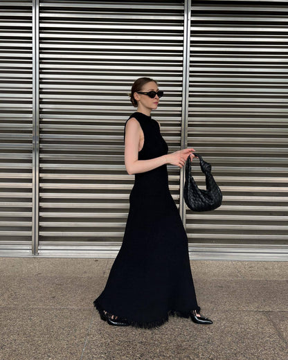 Elegant Sleeveless Floor Length Evening Dress - OutfitLondon