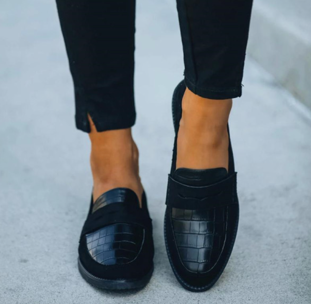 Comfortable Women's Slip On Flat Shoes