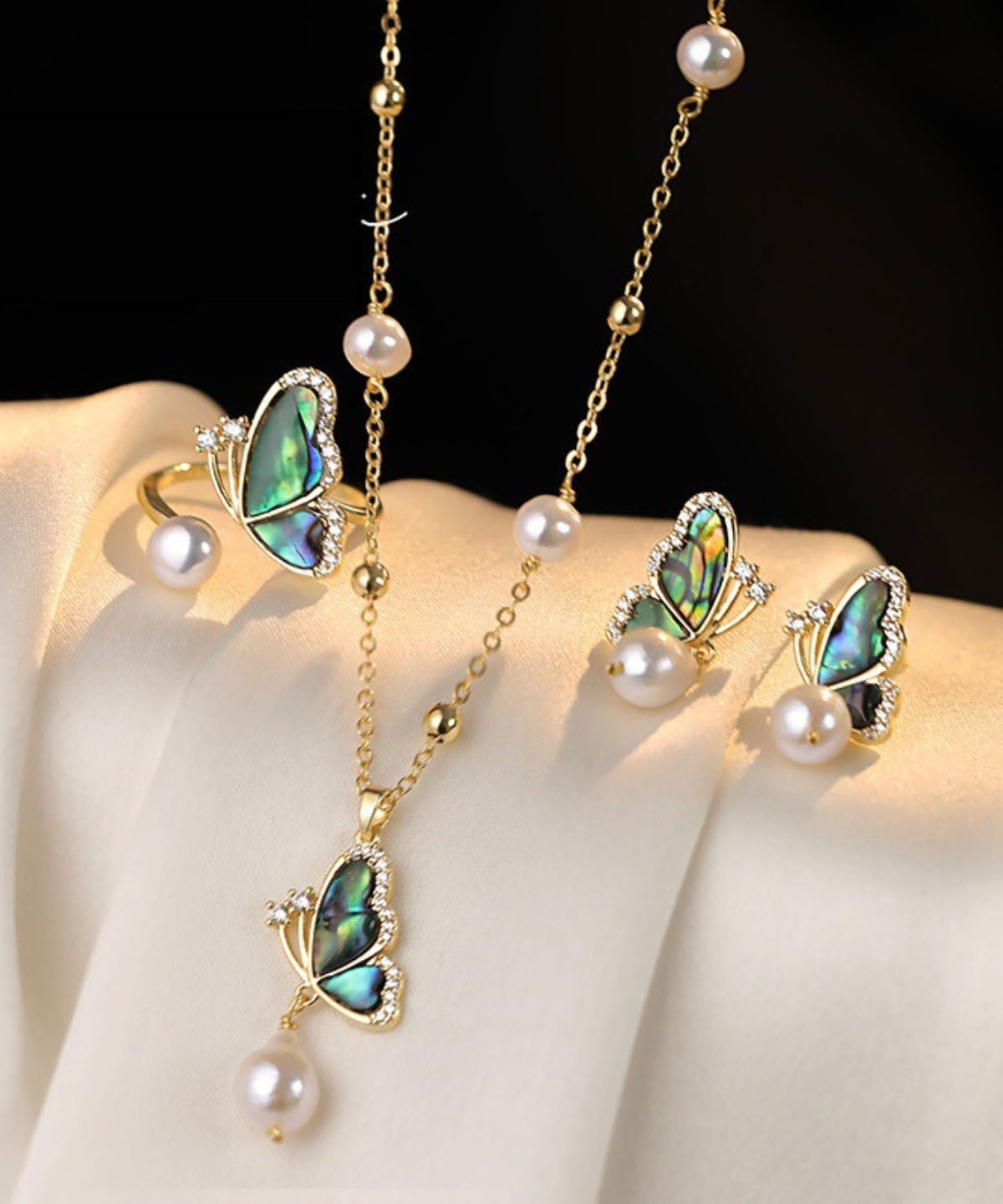 Women's Gold Copper Necklace Set Zircon Pearl Pendant - OutfitLondon