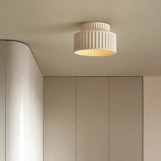 Elegant Hanging Lighting Fixture - OutfitLondon