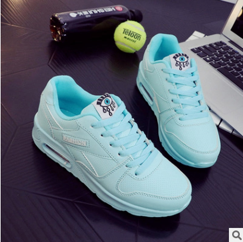 Women's Lightweight Flat Running Shoe