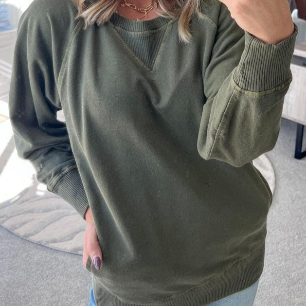 Cozy Women's Pocket Crew Neck Sweater