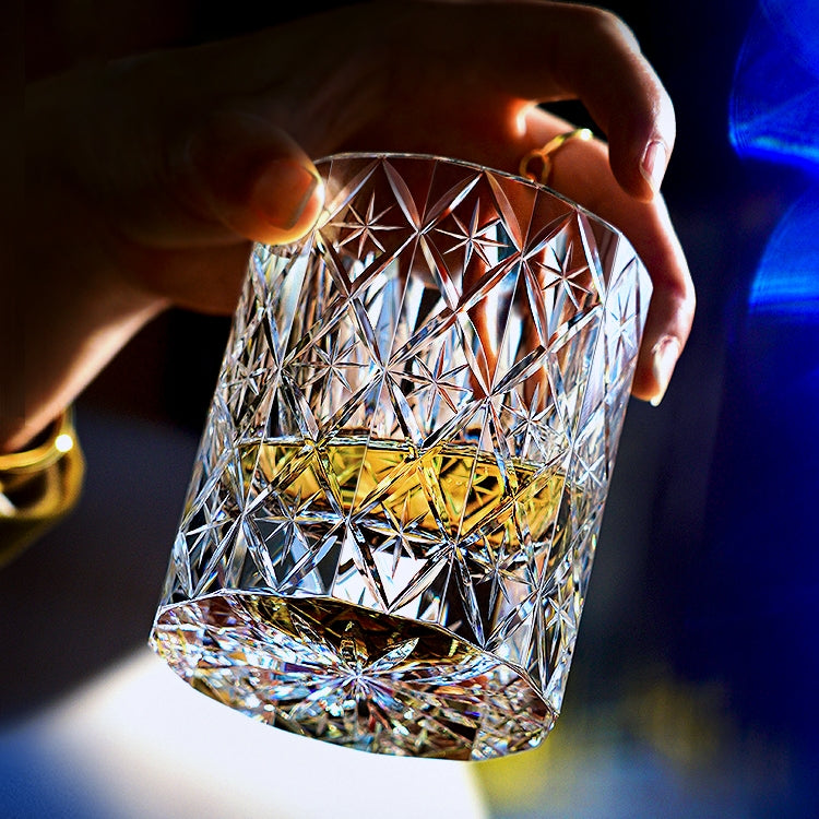 Premium Whiskey Glasses in Wooden Presentation Box - OutfitLondon