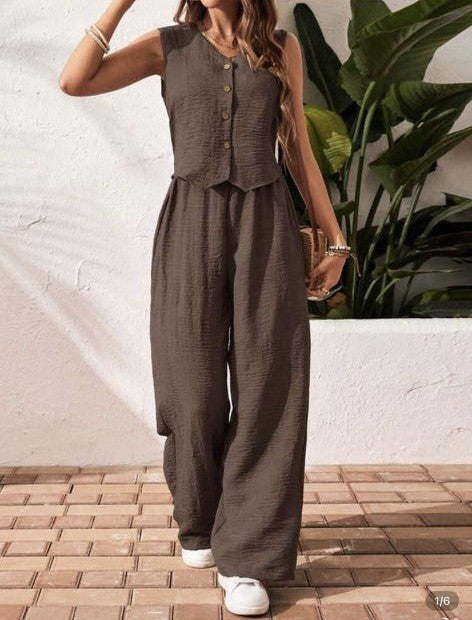 Stylish V-Neck Capri Pants Suit Set