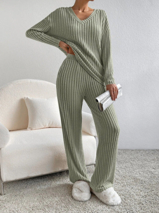 Relaxed Fit V-Neck Loungewear Set