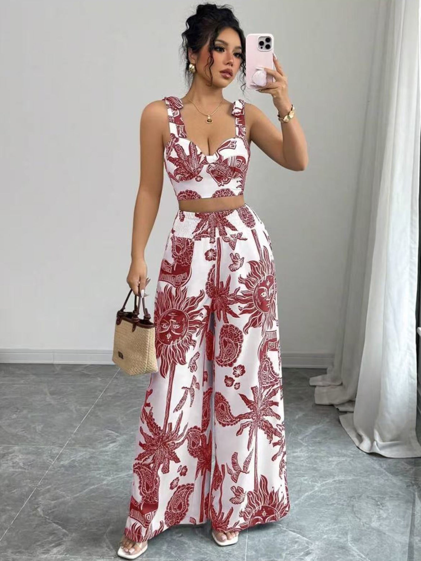 Chic Floral Print Crop and Flare Pants Set