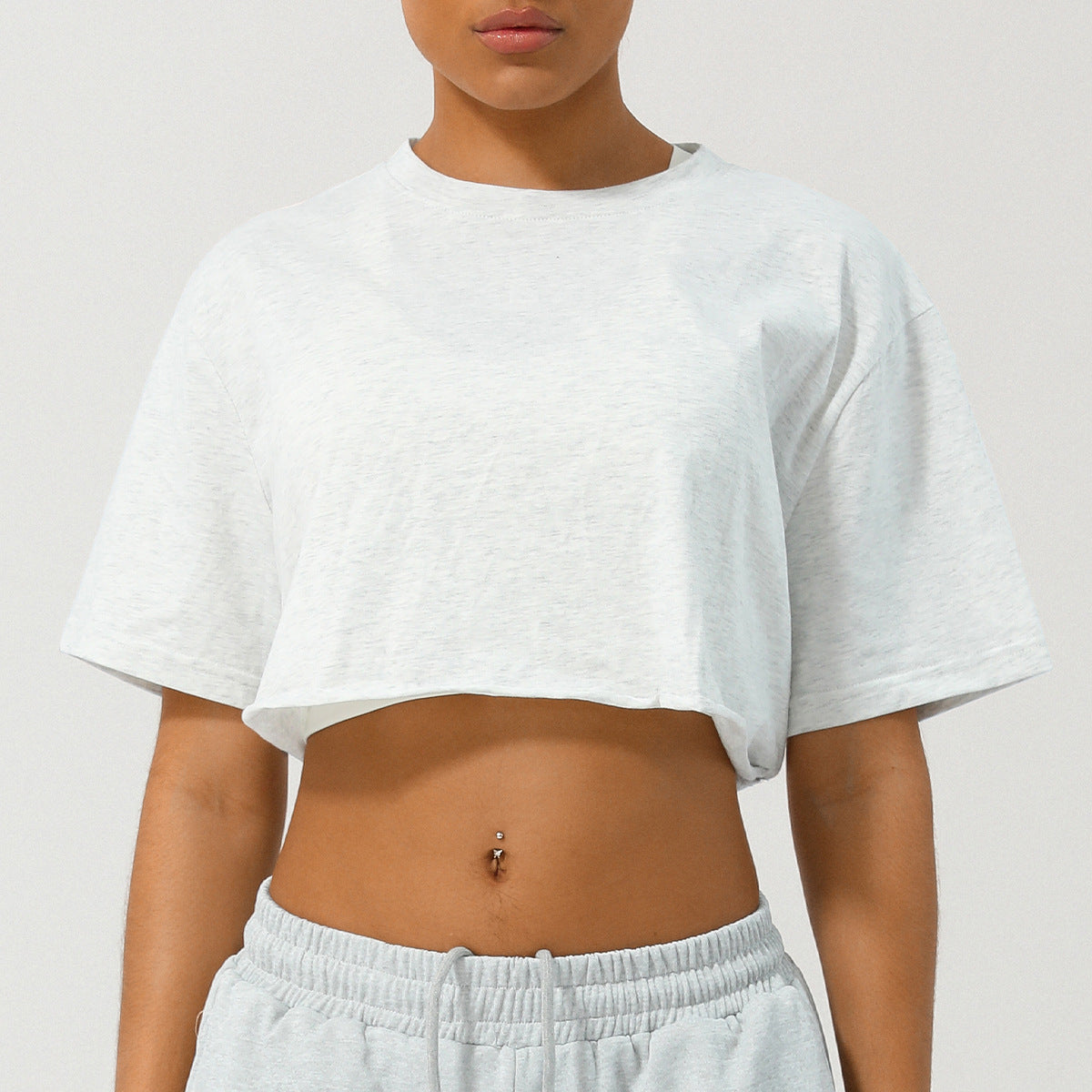 Comfortable Casual Cropped T-Shirt - OutfitLondon