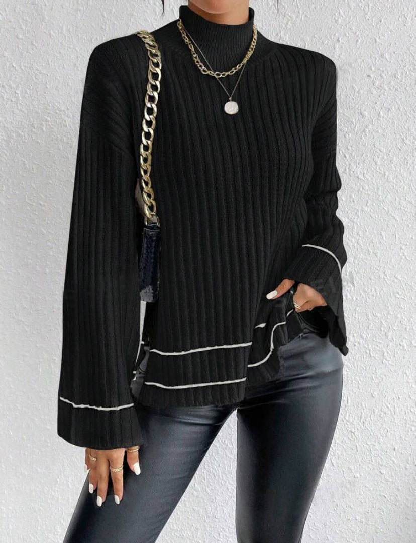 Fitted Women's Cable Knit Turtleneck Sweater