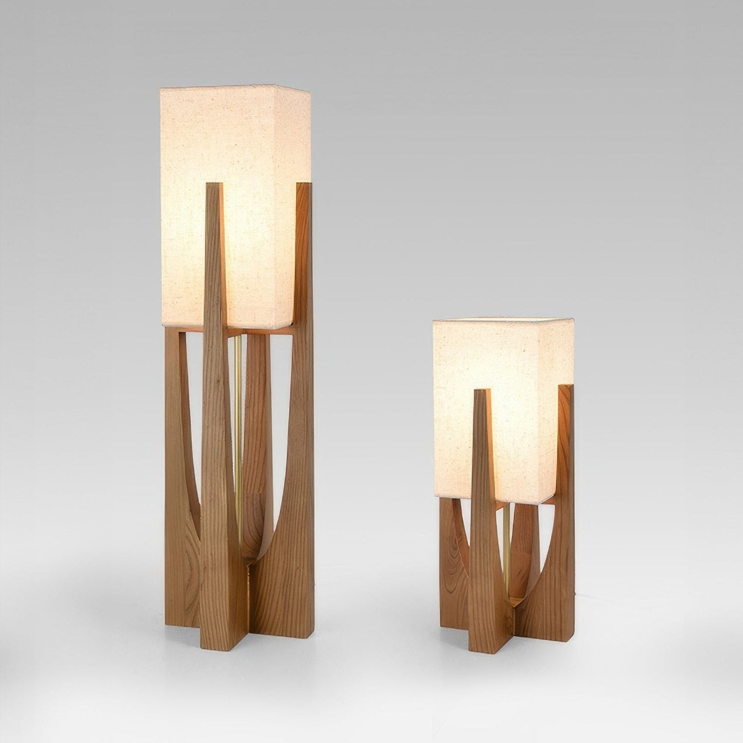 Country Wooden Table Lamp With Cream Shade - OutfitLondon