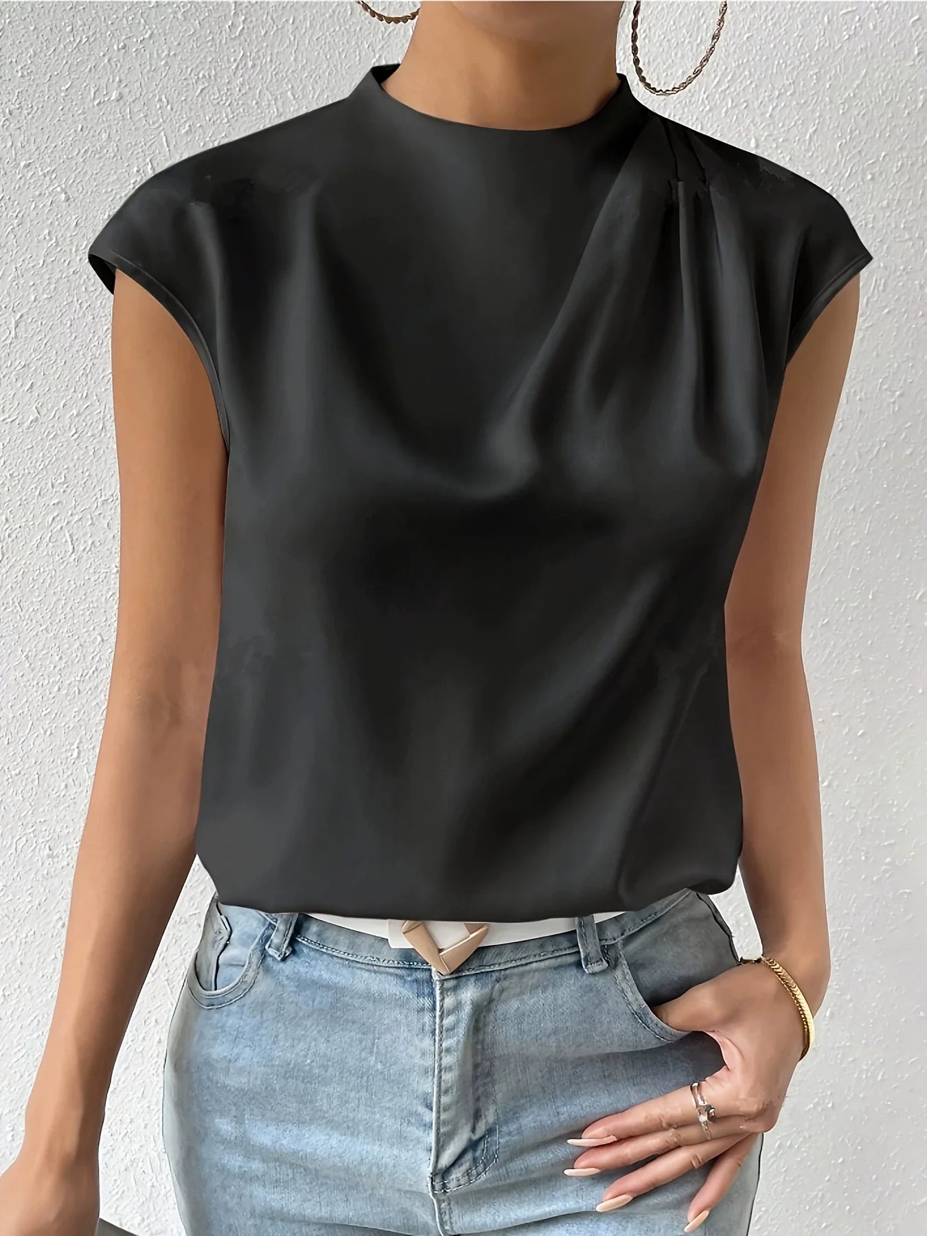 Chic Sleeveless Drape Neck Women's Top
