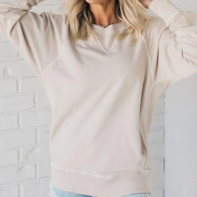 Cozy Women's Pocket Crew Neck Sweater