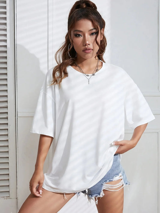 Relaxed Fit Casual Tee with Short Sleeves - OutfitLondon