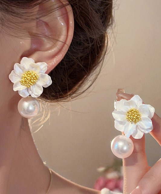 Women's Pearl Stud Earrings White Acrylic Floral - OutfitLondon