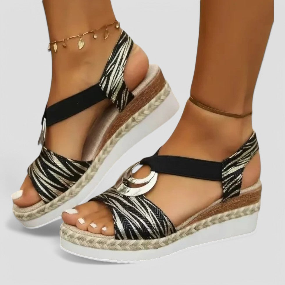 Comfortable Arch Support Sandals with Silver Buckle - OutfitLondon