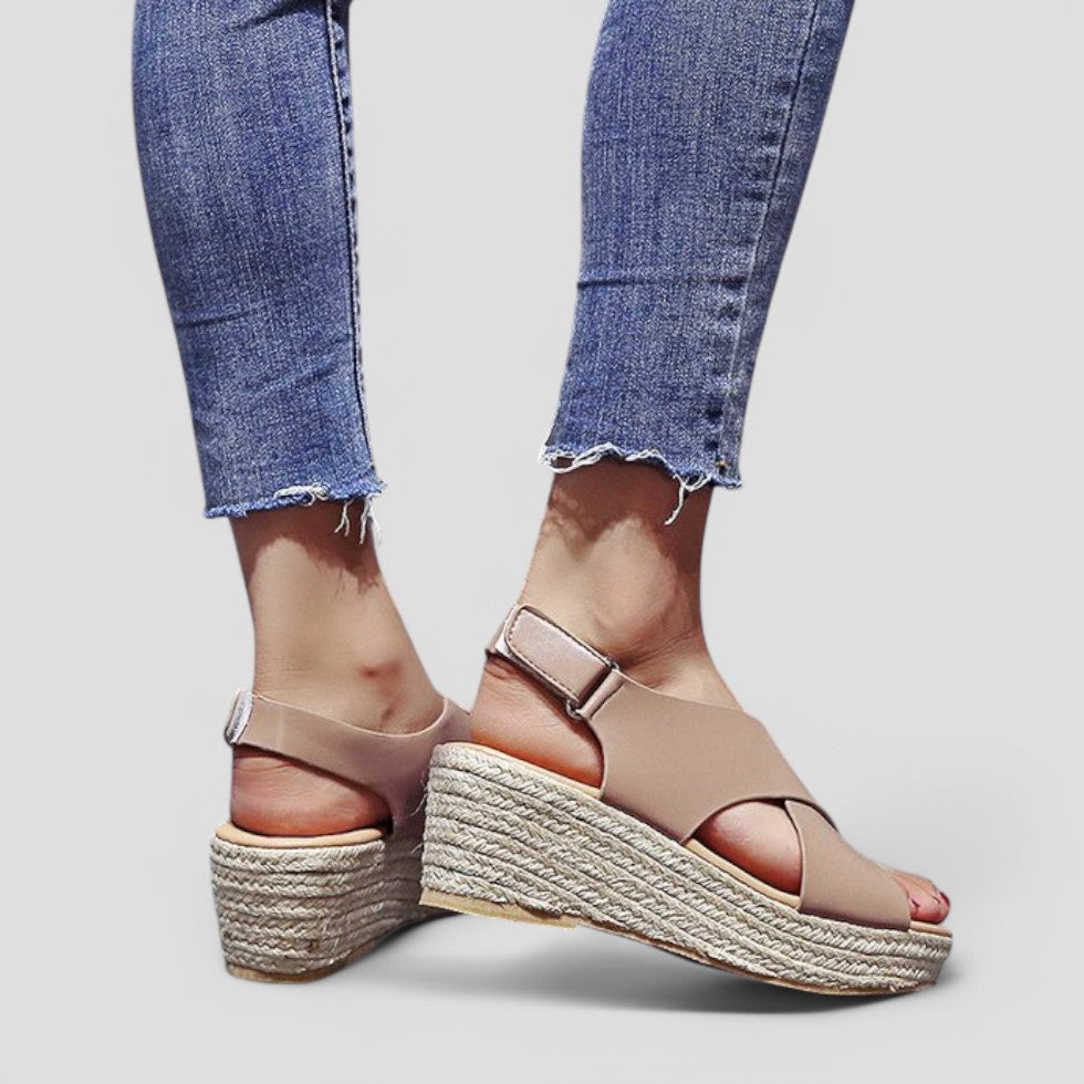 Comfortable Arch Support Sandals with Wide Cross Strap