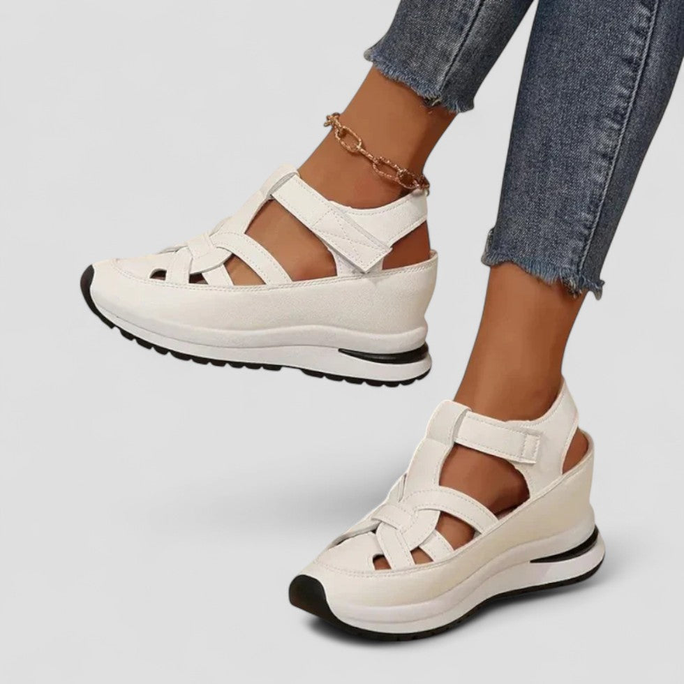 Supportive Hiking Sandals with Cushioned Arch Support
