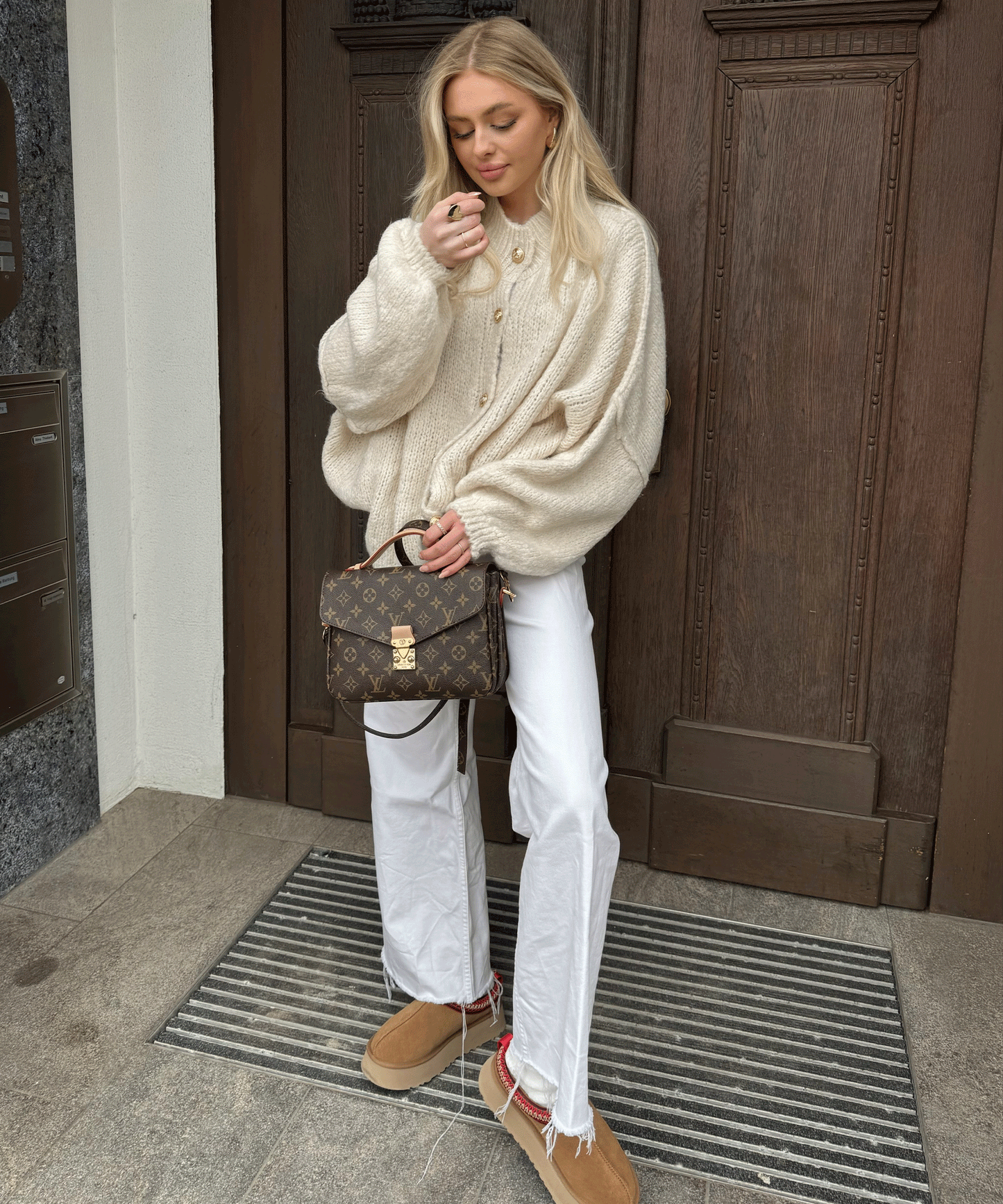 Soft Beige Women's Oversized Sweater Cardigan