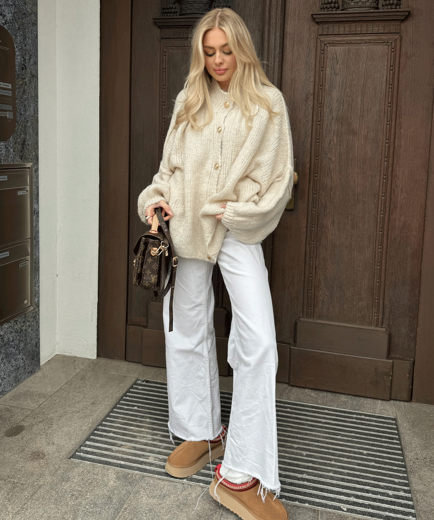 Soft Beige Women's Oversized Sweater Cardigan