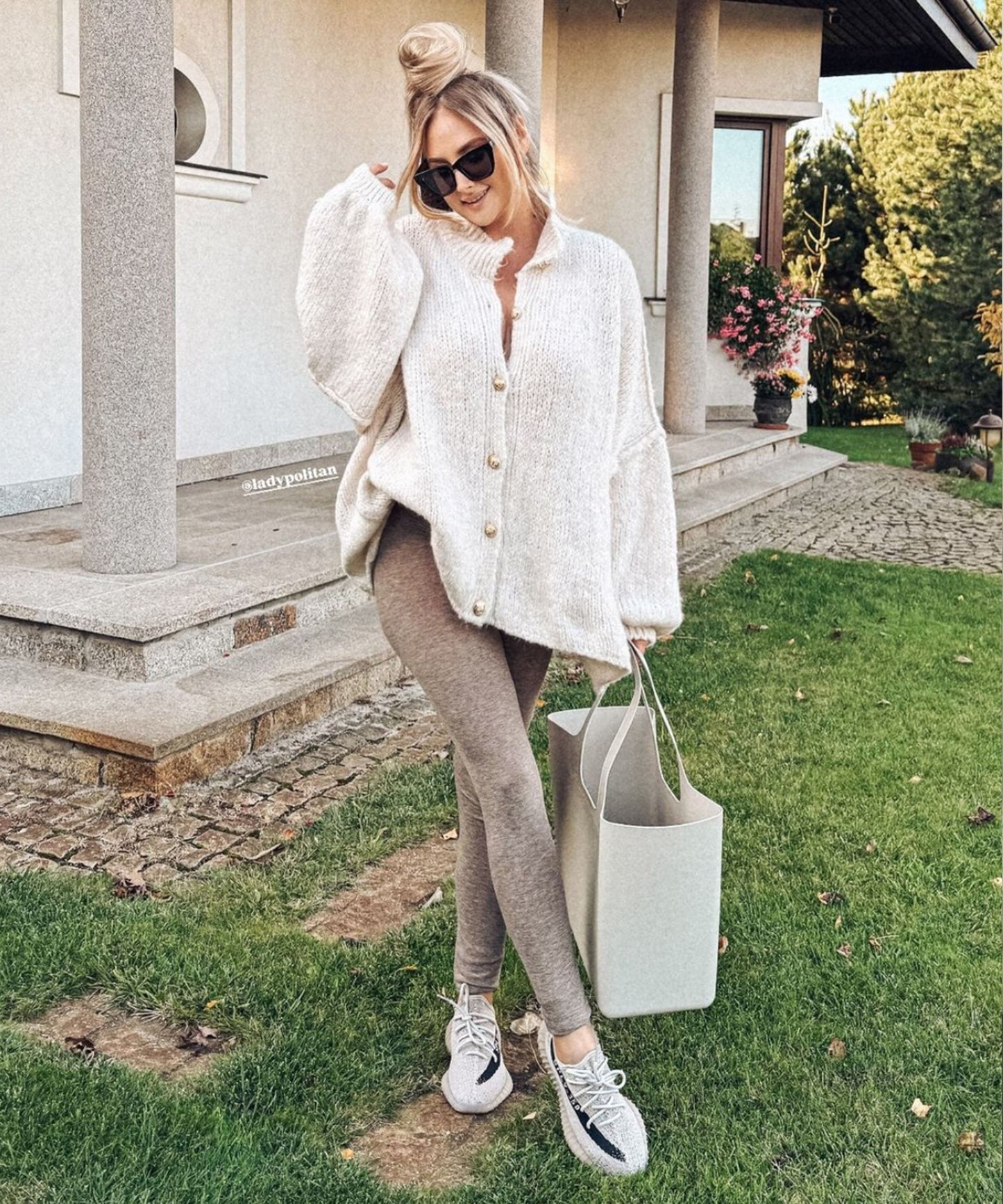 Soft Beige Women's Oversized Sweater Cardigan