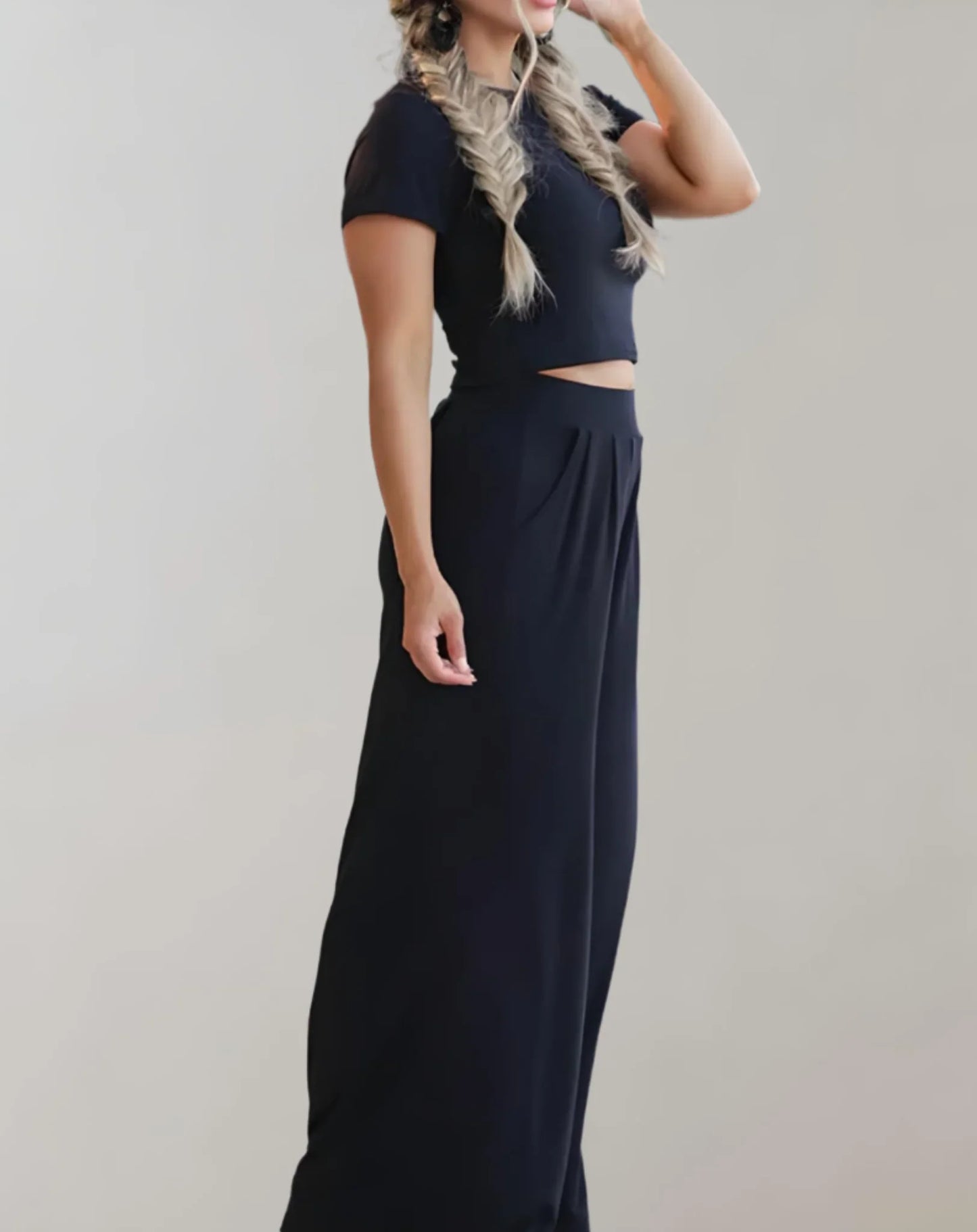 Chic Two Piece Crop Top Pants Set - OutfitLondon