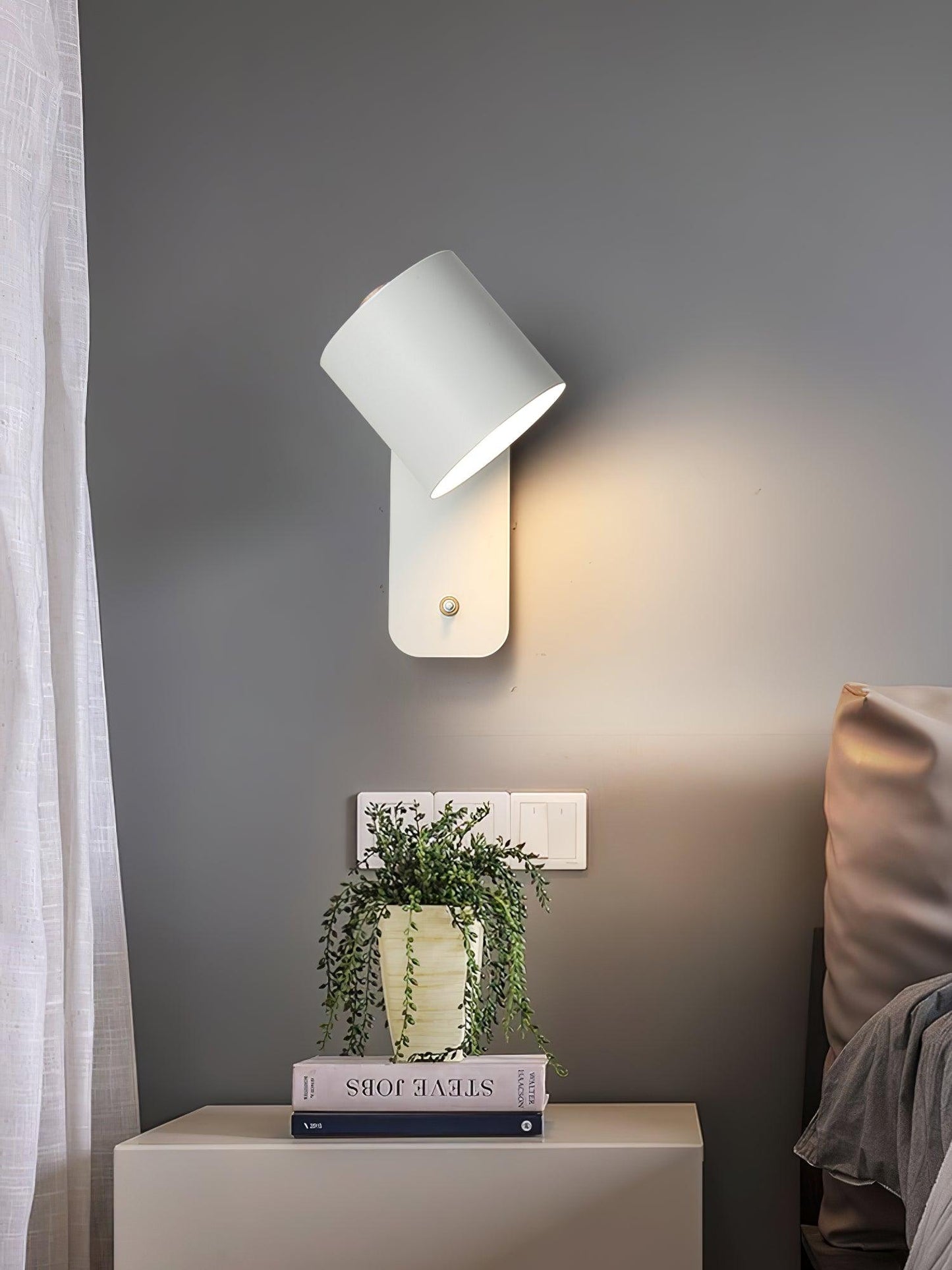 Sleek Adjustable LED Wall Light Fixture