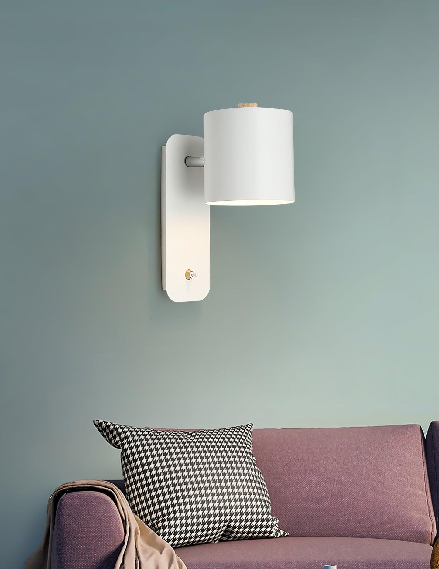 Sleek Adjustable LED Wall Light Fixture