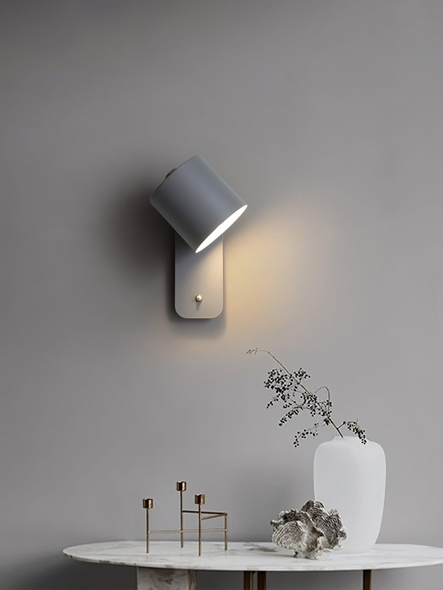 Sleek Adjustable LED Wall Light Fixture