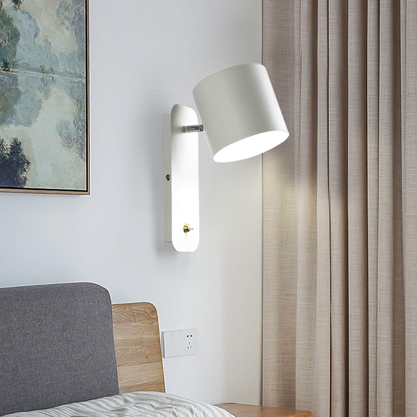 Sleek Adjustable LED Wall Light Fixture
