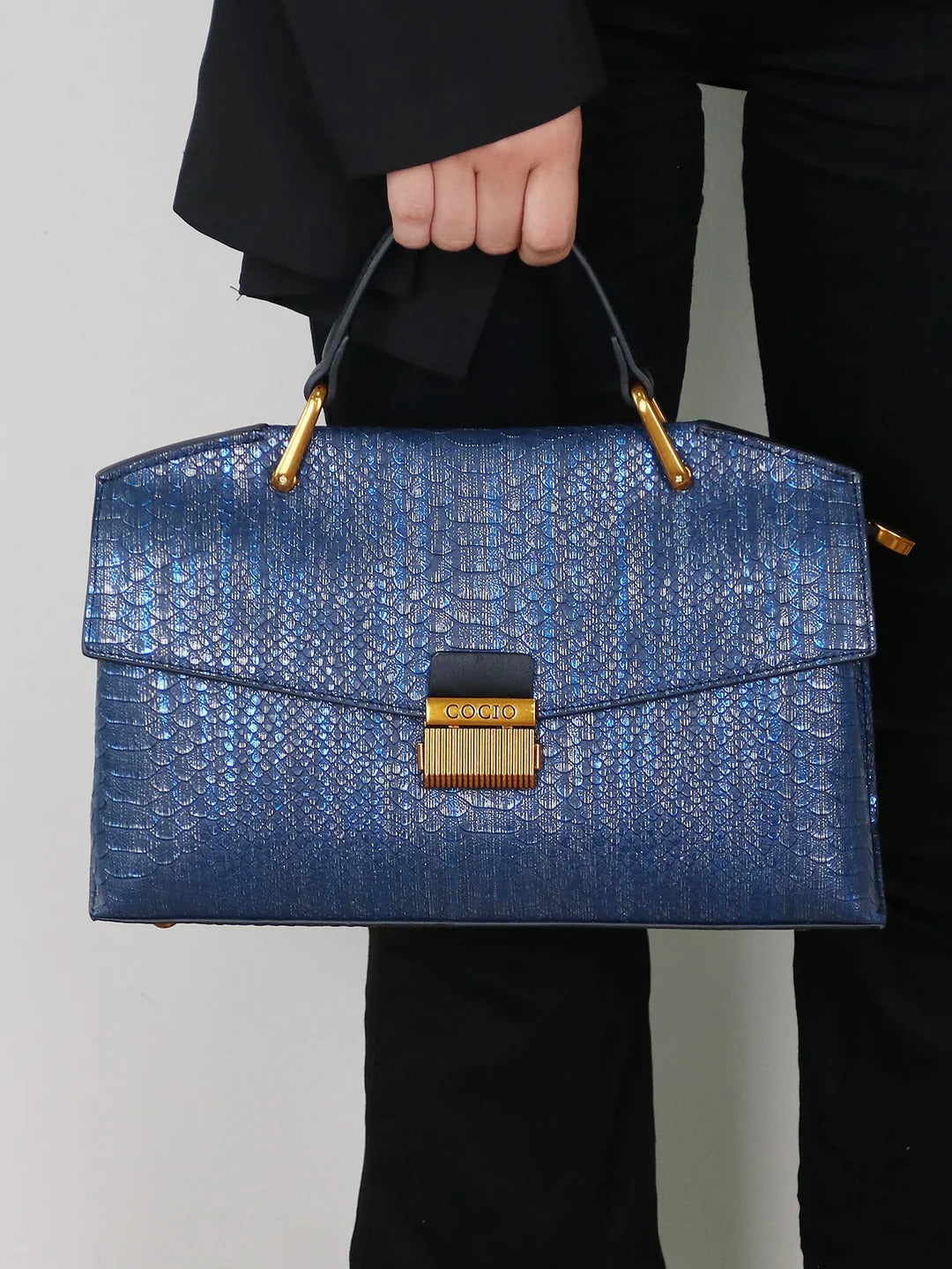 Elegant Designer Asymmetrical Handbag - OutfitLondon