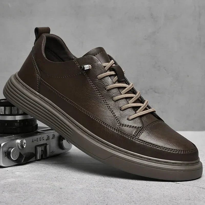 Casual Lace-Up Men's Low Top Shoes