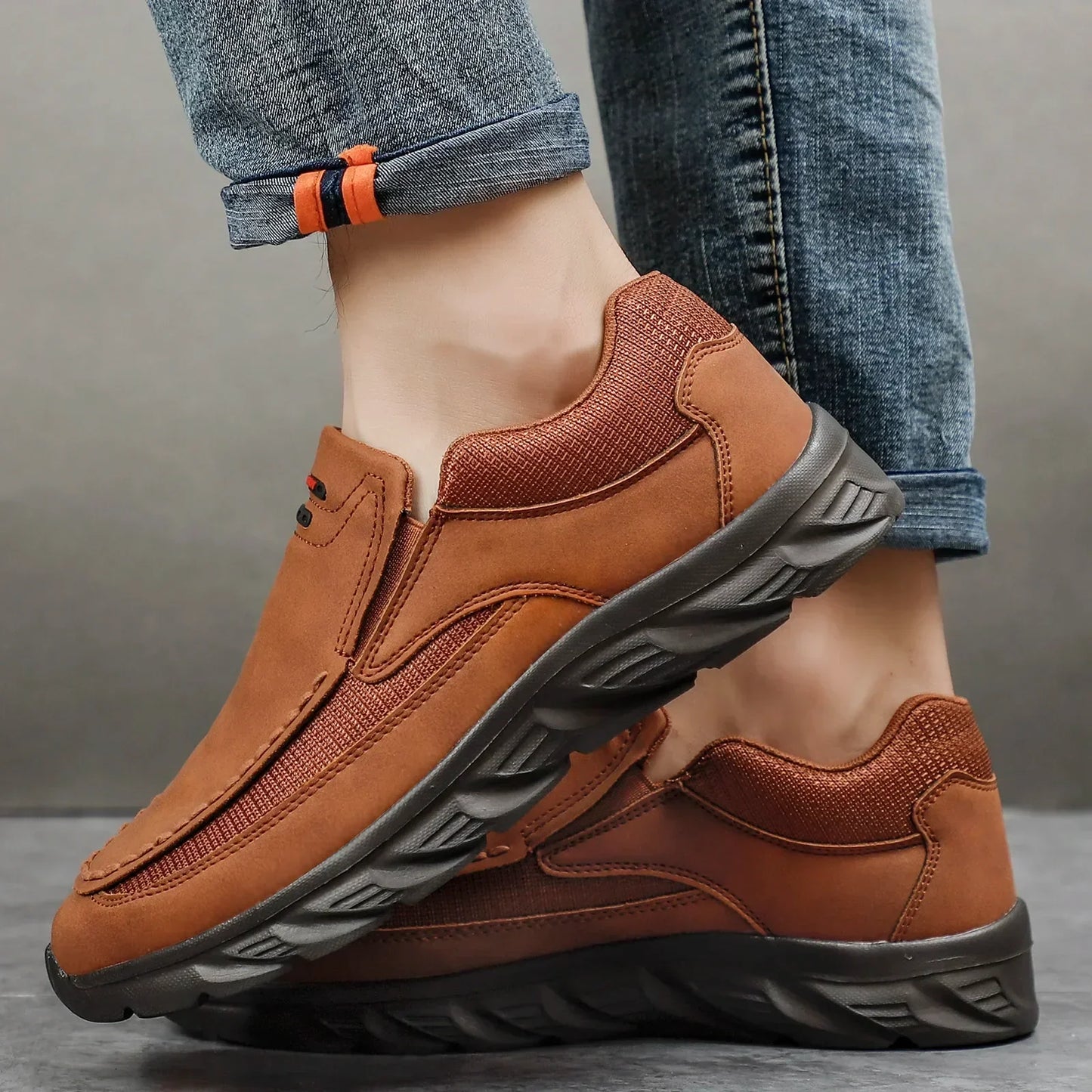 Lightweight Airy Sport Shoes