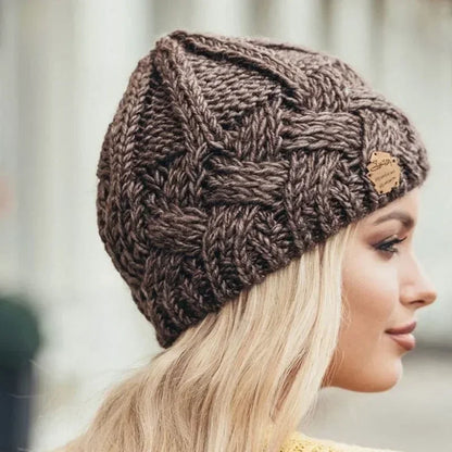 Cozy Women's Cable Knit Beanie Hat