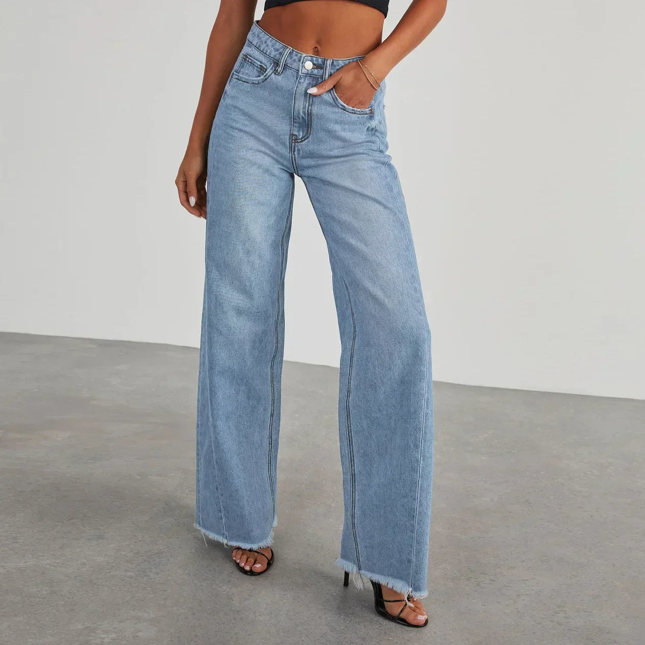 Women's Wide Leg Frayed Hem Jeans