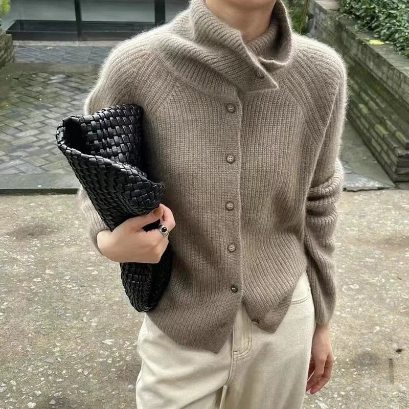 Soft Women's Knitted Cardigan Sweater - OutfitLondon
