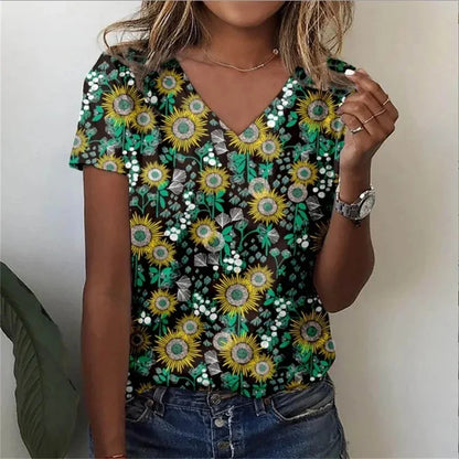 Relaxed Fit Women's Floral V-Neck Tee Shirt