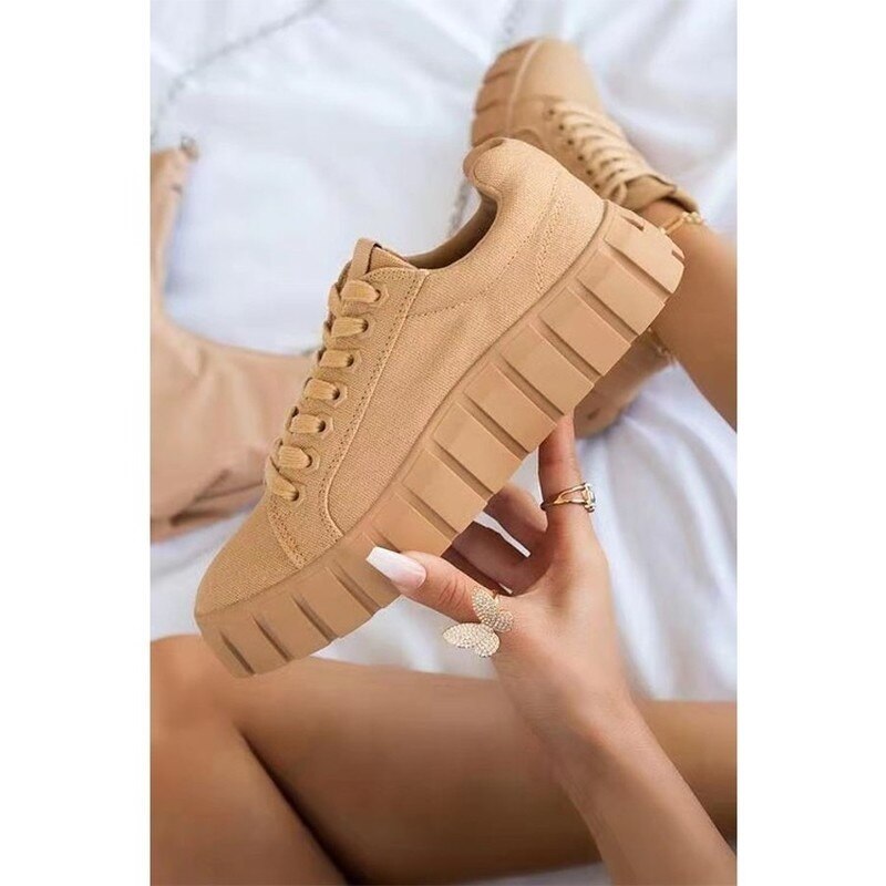 Soft Women's Casual Lace Sneakers